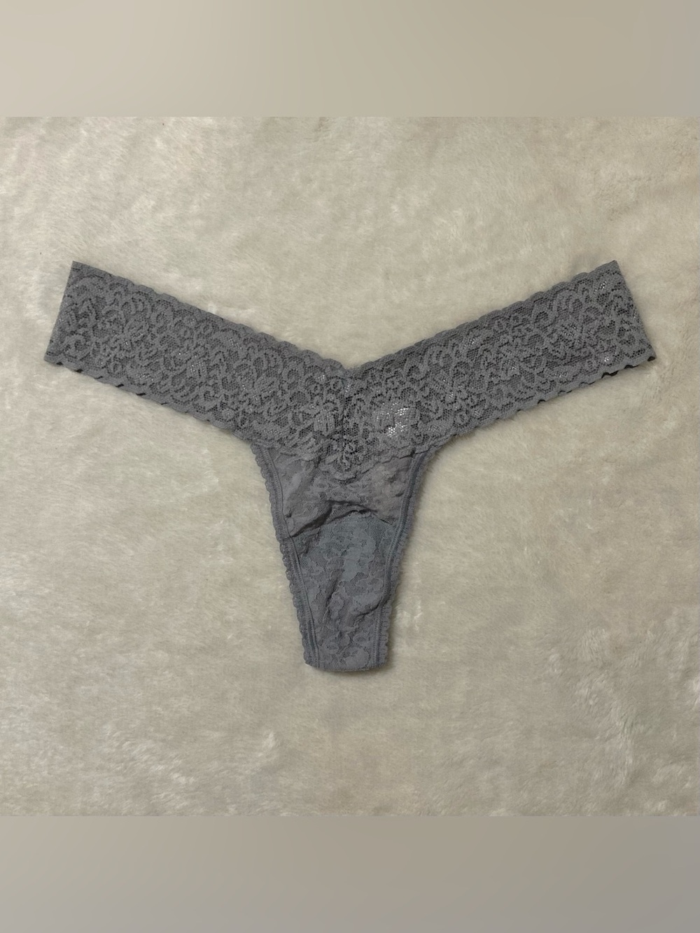 Victoria’s Secret Lace Thong (302)
